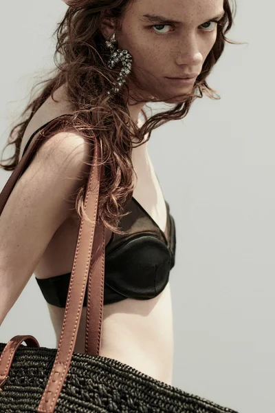 Look 27